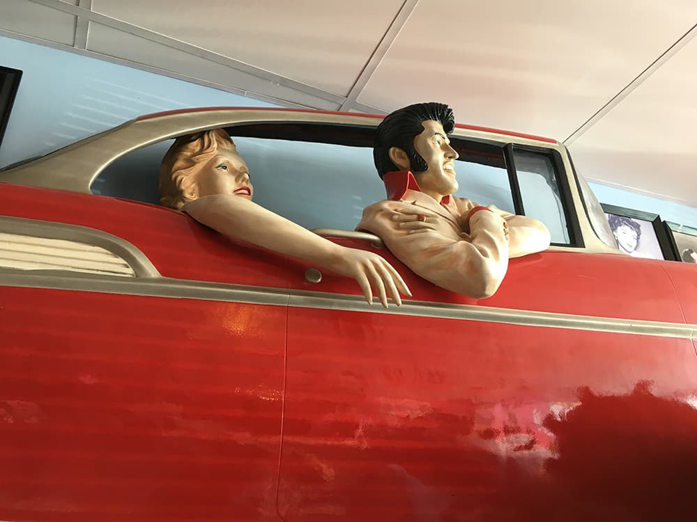 MC Burger (Pulp Puppets)