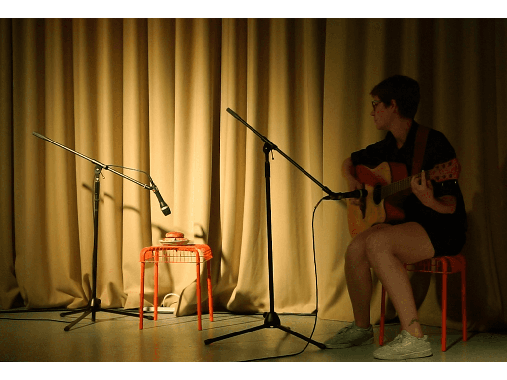 MC Burger (Pulp Puppets)